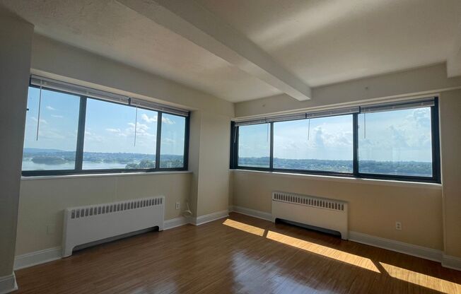 1 bed, 1 bath, 941 sqft, $1,450, Unit PH08