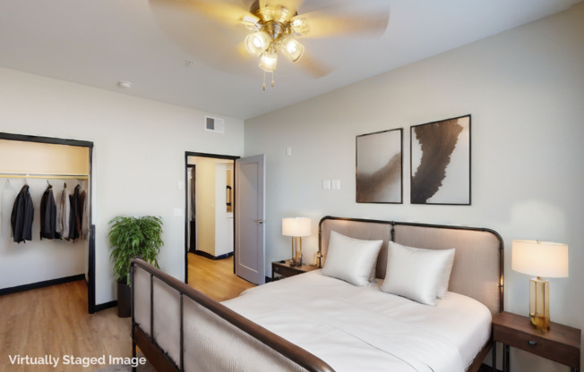 2 beds, 2 baths, 988 sqft, $1,280, Unit 3200-100