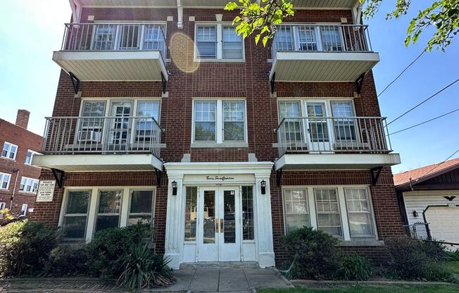 3718 W 159th Street