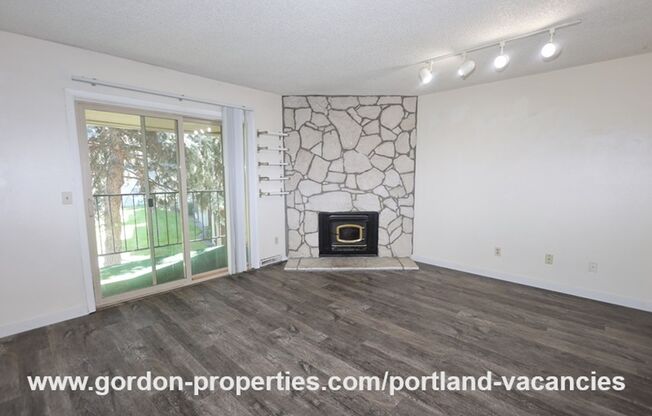 2 beds, 1 bath, $1,395