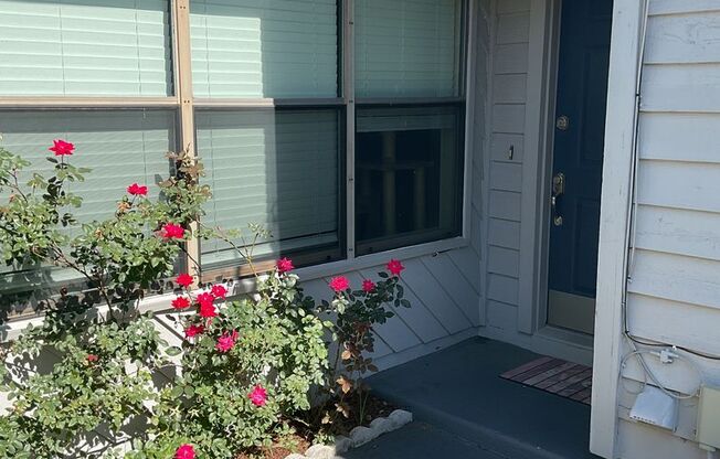 Charming Townhome in the Heart of Fort Walton Beach!