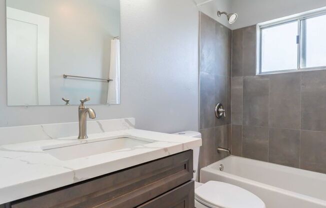 2 beds, 1 bath, $2,425, Unit #9