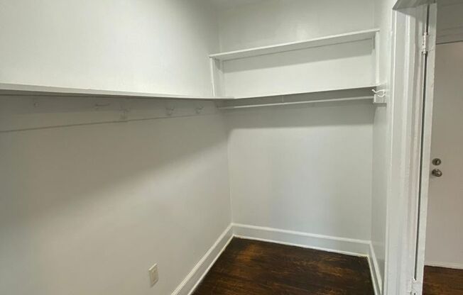 Studio, 1 bath, 575 sqft, $1,750, Unit 5