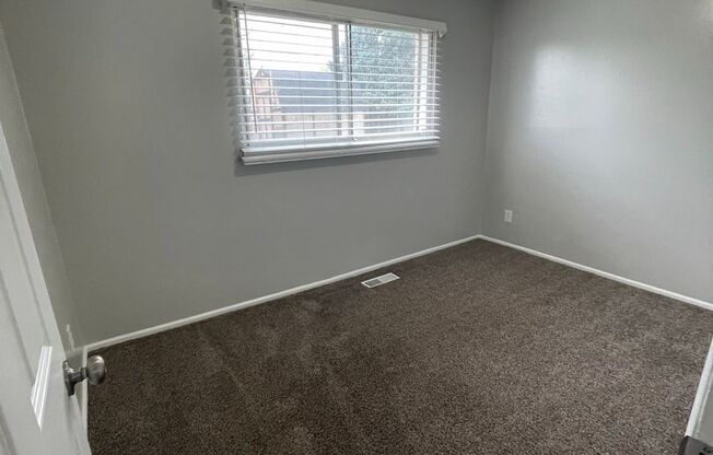 2 beds, 1 bath, 900 sqft, $1,125, Unit Unit 1