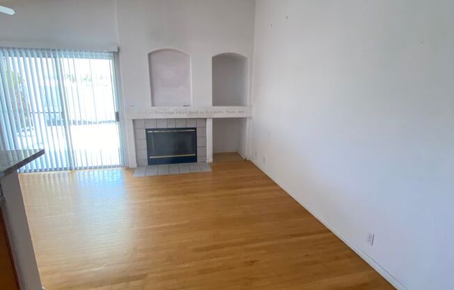 4 bed/3 bath home located in Henderson