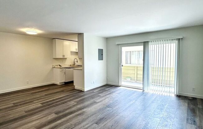 1400 San Carlos Avenue