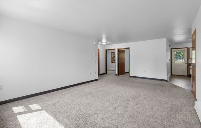 2 beds, 1 bath, 900 sqft, $1,045, Unit 2950