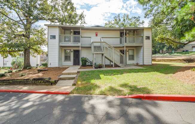 exterior view of a two-story building at 701 South Apartments in Mobile, AL