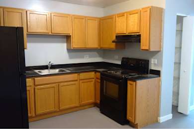 2 beds, 1 bath, $1,025