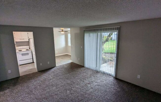 2 beds, 1 bath, , $1,695