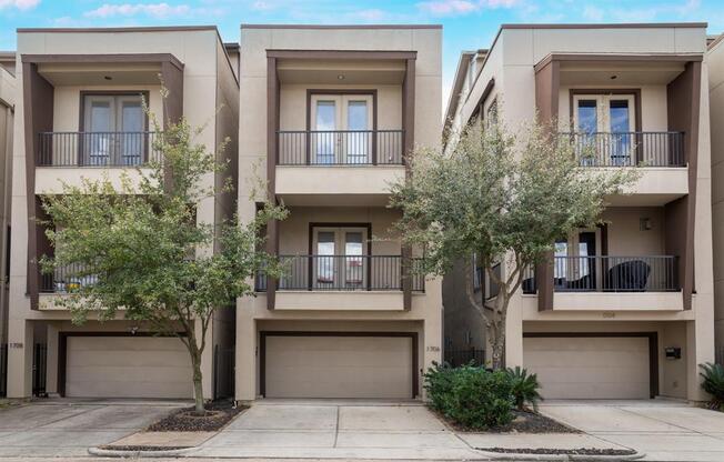 1706 BREMOND ST