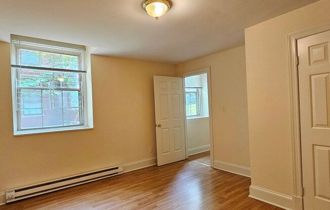 2 beds, 1 bath, 675 sqft, $1,550, Unit 106