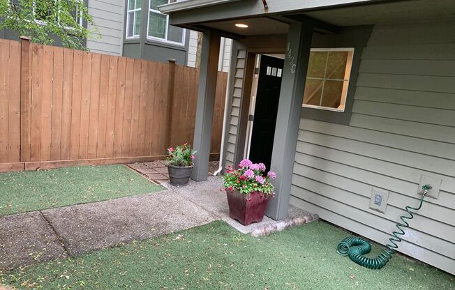 In the heart of Green Lake 3 bed 2.5 bath townhome for rent