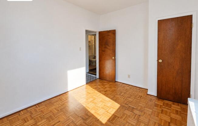 23 72 37 ST