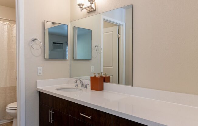 Studio, 1 bath, 360 sqft, $1,425, Unit 65