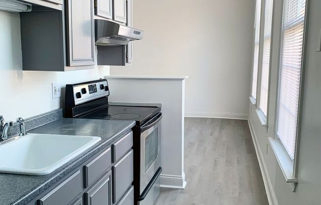 2 beds, 1 bath, $1,395, Unit #3