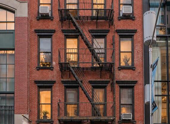 146 READE ST