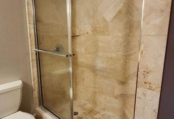 2 beds, 2 baths, $2,250, Unit #1105