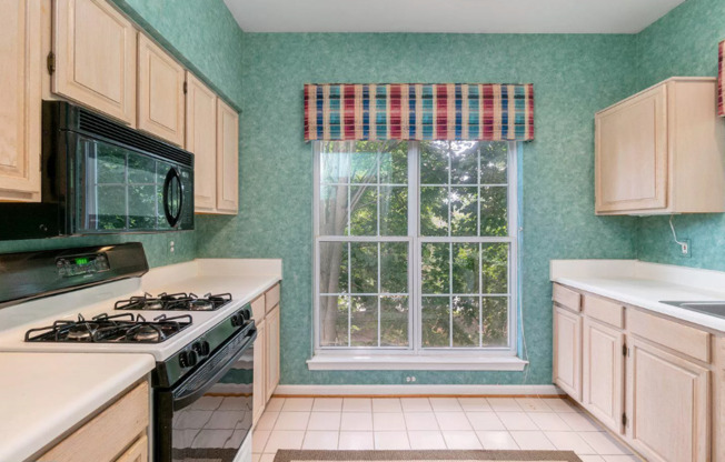 2 beds, 2 baths, 1,165 sqft, $1,900, Unit 1