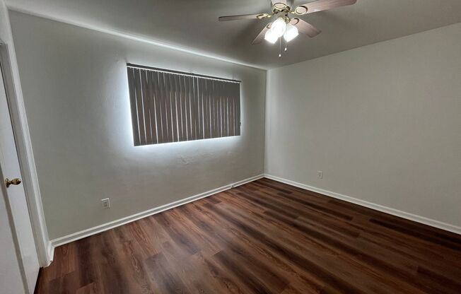 2 beds, 1 bath, 900 sqft, $2,395, Unit 13522 1/2