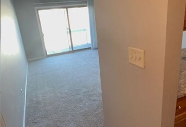 1 bed, 1 bath, 615 sqft, $839, Unit 230