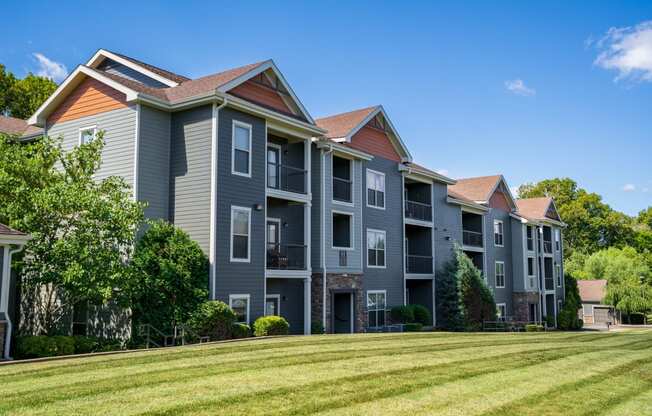 Exterior Of Apartment Homes At Fountains At Meadow Wood