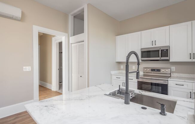 1 bed, 1 bath, 800 sqft, $1,500, Unit 104