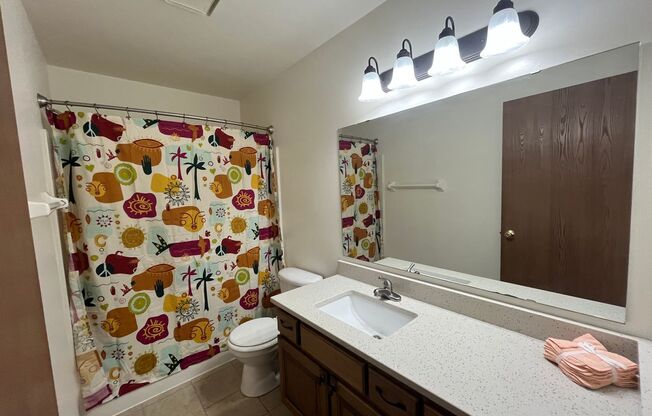 2 beds, 1 bath, 950 sqft, $1,780, Unit 7618RA