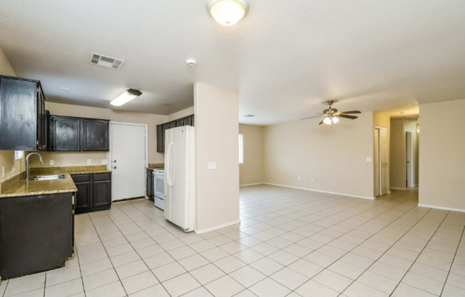 3143 W ROESER RD