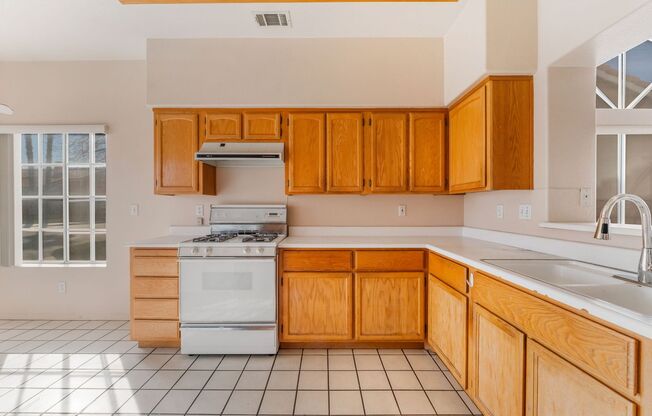 Spacious Home with Community Amenities!