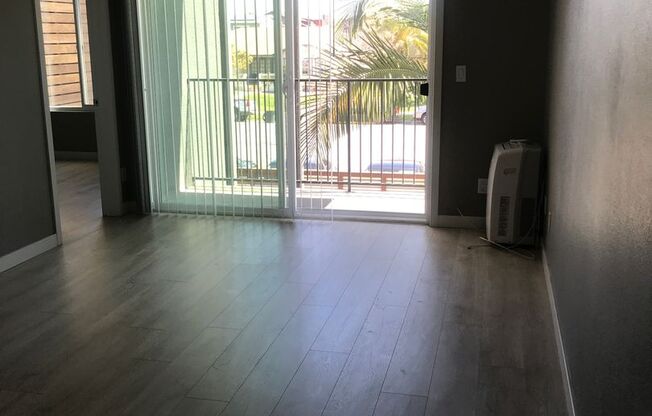 2 beds, 2 baths, $2,795, Unit 205