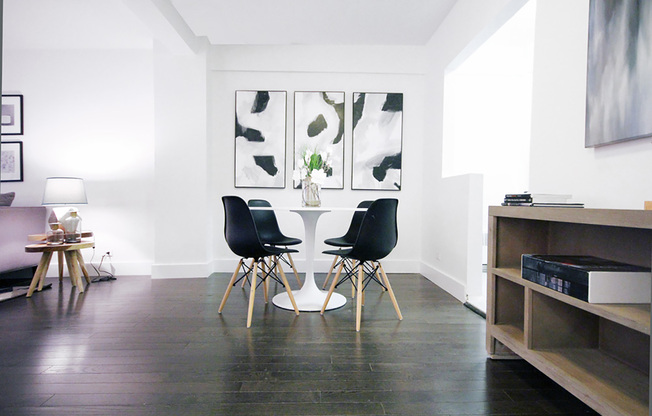 2 beds, 1 bath, $4,995, Unit 3C