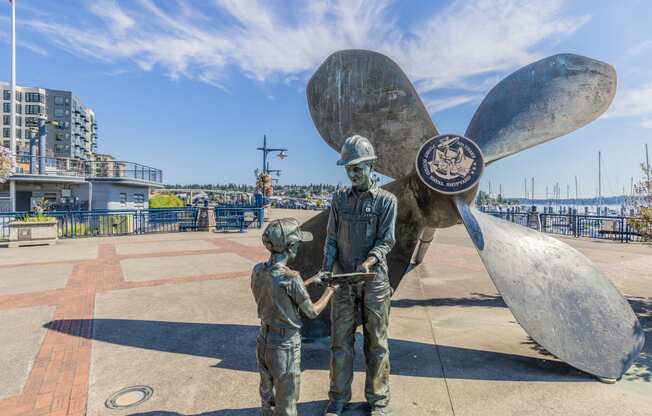 Monument at Marina Square, Bremerton