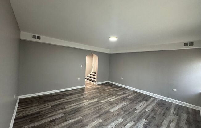 2 beds, 1 bath, $1,686, Unit 1117-GE