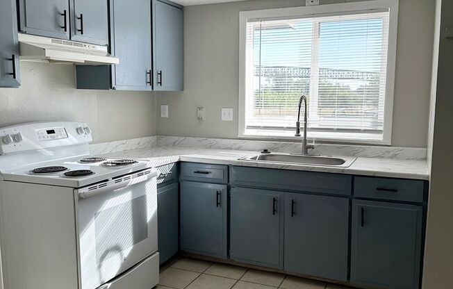 4212-4226 Loomis Avenue Colorado Springs, CO 80906