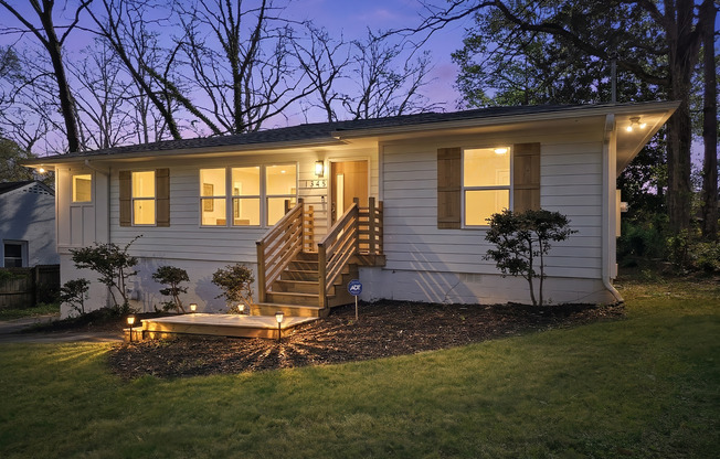 COMING SOON! Gorgeous 3 Bedroom 2 Bath ranch in Venetian Hills