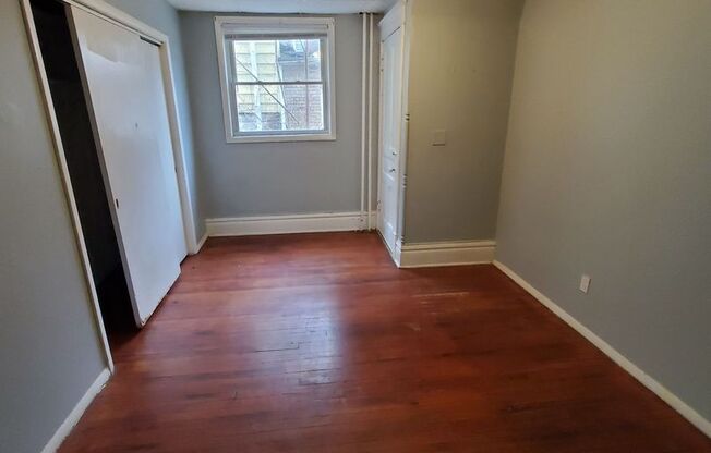 2301-2303 W Mitchell St. (Duplex)