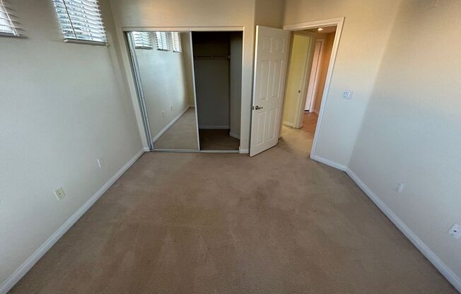 2 beds, 2 baths, $1,225, Unit # 2052