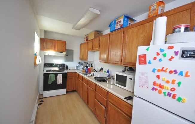 2 beds, 1 bath, 1,250 sqft, $1,250, Unit 2F
