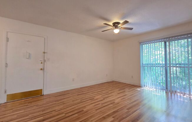 1 bed, 1 bath, 2nd floor, condominium