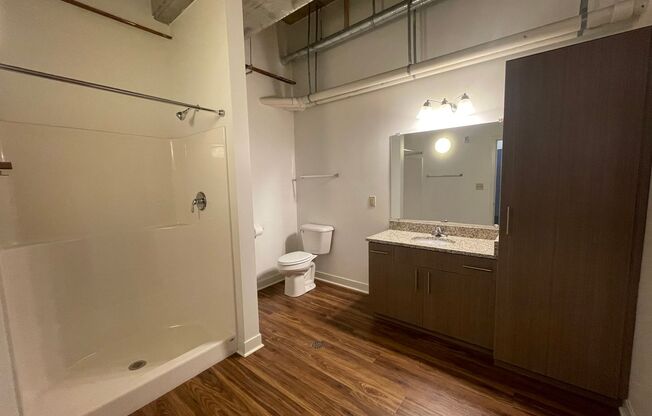 1 bed, 1 bath, 1,060 sqft, $1,895, Unit 106 Live/Work Retail