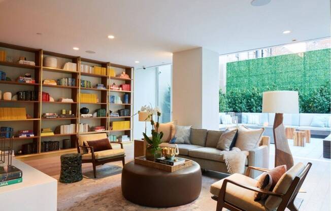 1 bed, 1 bath, 750 sqft, $6,150, Unit 18C