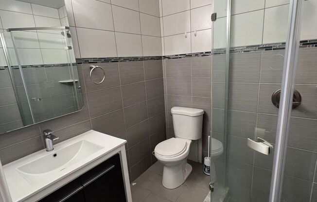 2 beds, 2.5 baths, $1,695, Unit Unit C