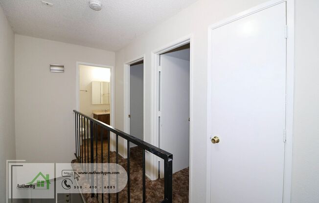 2 beds, 1.5 baths, 900 sqft, $1,025, Unit Unit 3