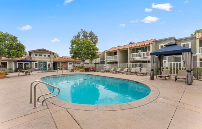 2 beds, 2 baths, 950 sqft, $3,215