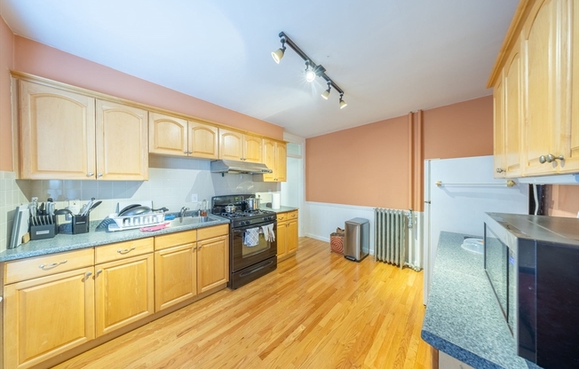 99 GLENVILLE AVE
