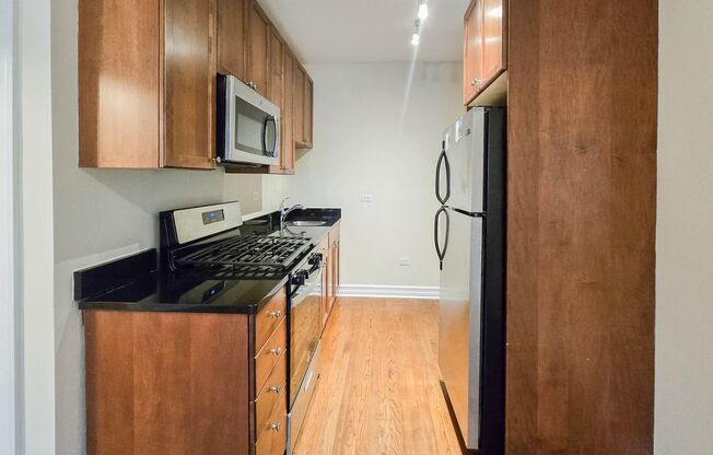 1 bed, 1 bath, 449 sqft, $1,995, Unit 3814S-3W