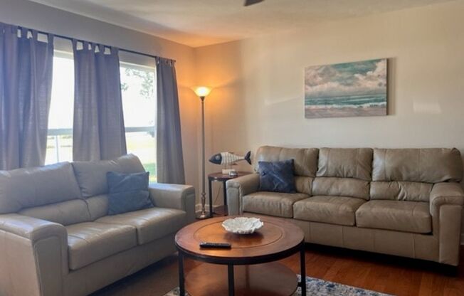 FULLY FURNISHED 2BR/2BA SFH in South Venice