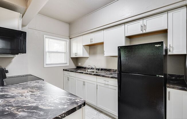 536 Algoma Blvd