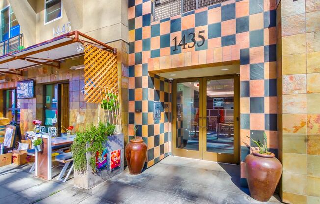 Charming Condo in Little Italy!